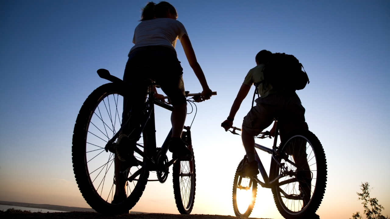 Bicycle assistance with Travel Support Europe.